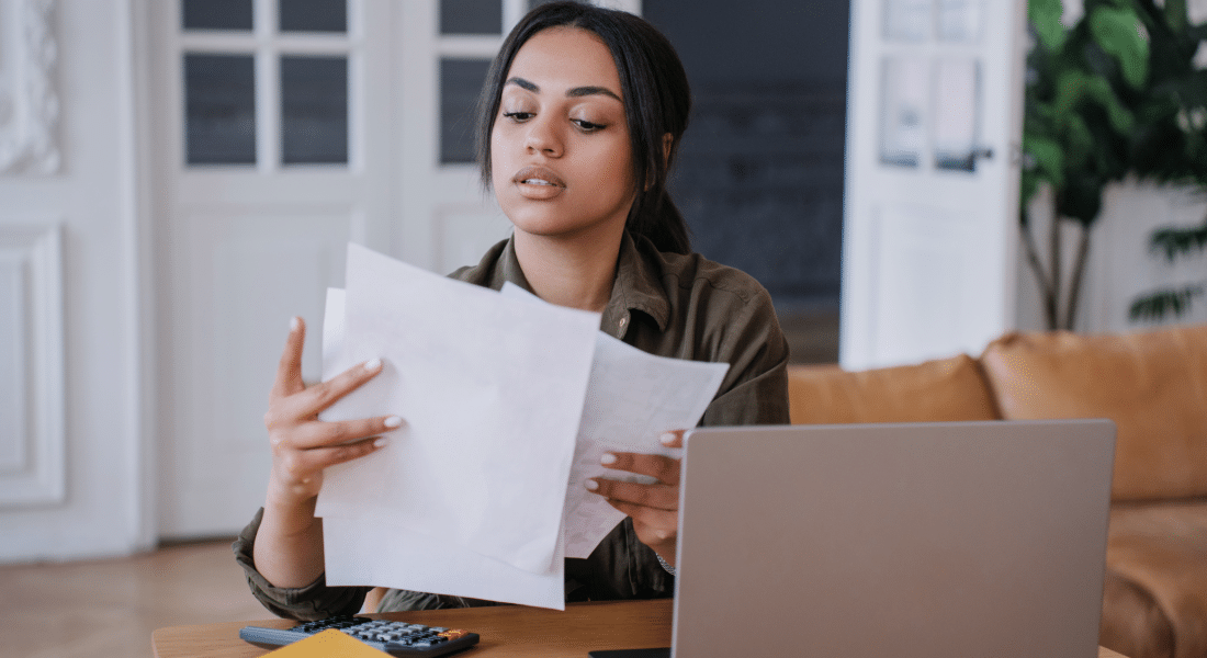 student-resources-hub-order-transcript Student reviews academic records and documents while accessing transcript and enrollment information.